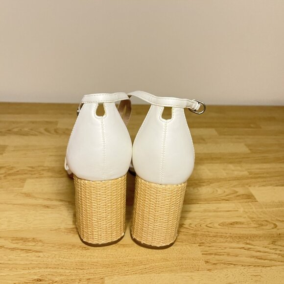 NWT Kelly and Katie Caital Sandal Heel white and raffia heel size 9.5 - Picture 3 of 9